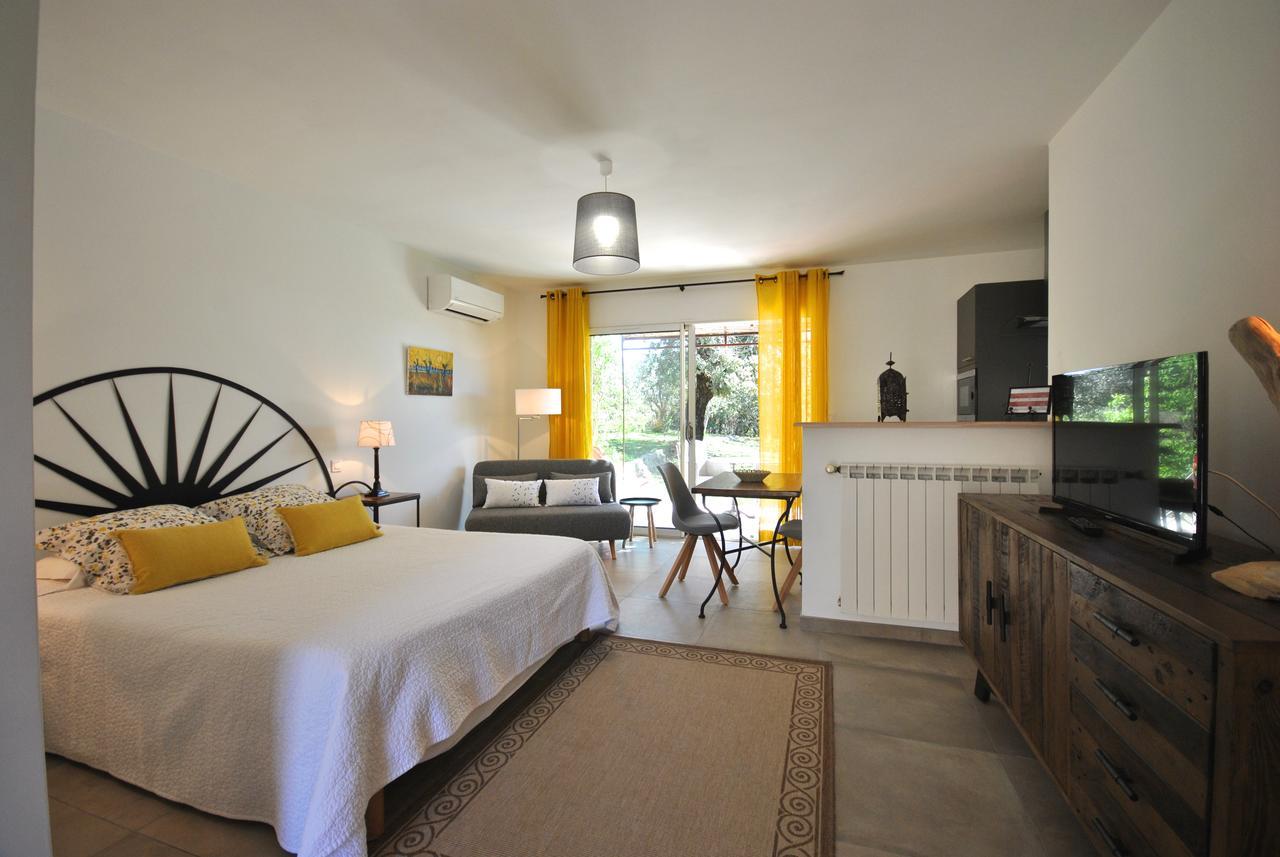 B&B La Badelle Gordes Exterior photo